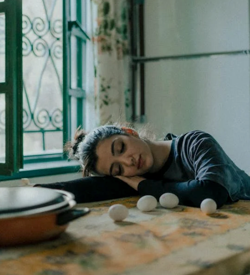 Low cortisol levels et fatigue matinale en routine bien-être